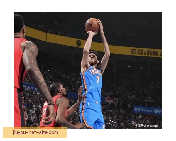 火箭豪取五连胜杜兰特三节斩25分阿门意外犯规小史密斯成焦点