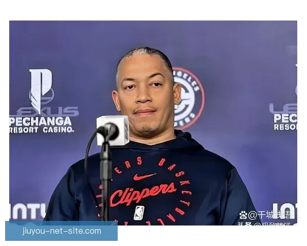 泰伦卢表示只要继续执教快船 就会保障邓恩合同