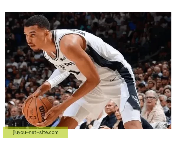 文班亚马单场狂砍41分创赛季新高八分四十秒完成两双刷新NBA历史最快纪录